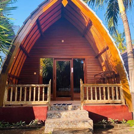 Oktavia Bungalows Gili Air Exteriör bild