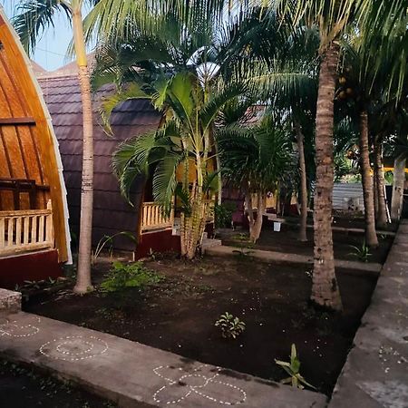 Oktavia Bungalows Gili Air Exteriör bild